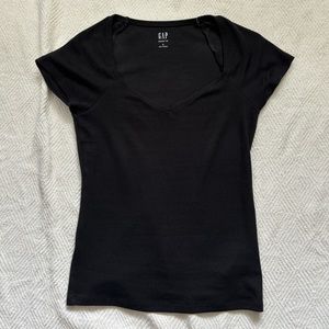 Gap Modern V-Neck Tee